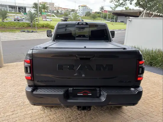 RAM-3500-6.7 I6 TURBO DIESEL LARAMIE NIGHT EDITION CD 4X4 AUTOMÁTICO RAM-3500-2022