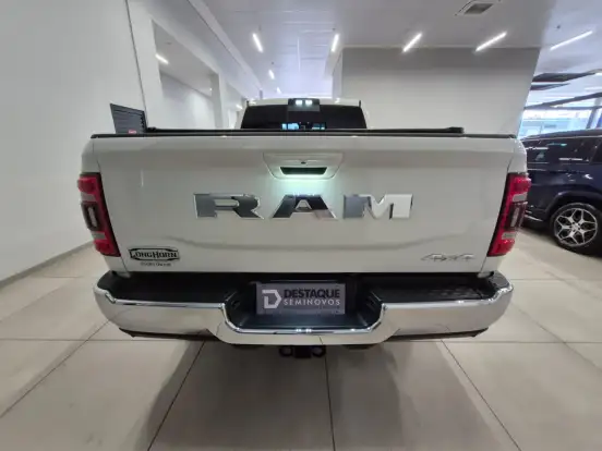 RAM-3500-6.7 I6 TURBO DIESEL LIMITED LONGHORN CD 4X4 AUTOMÁTICO RAM-3500-2024