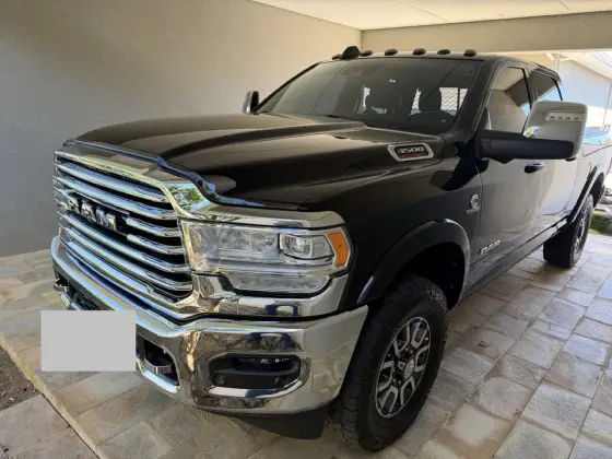 RAM 3500 6.7 I6 TURBO DIESEL LIMITED LONGHORN CD 4X4  AUTOMÁTICO