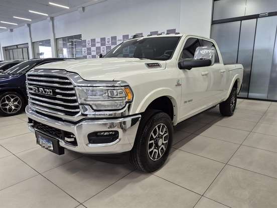RAM-3500-6.7 I6 TURBO DIESEL LIMITED LONGHORN CD 4X4 AUTOMÁTICO RAM-3500-2023