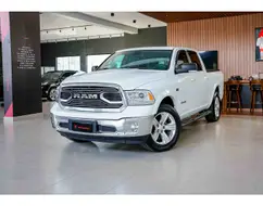 RAM CLASSIC 5.7 V8 GASOLINA LARAMIE CD 4X4 AUTOMÁTICO RAM CLASSIC 5.7 V8 GASOLINA LARAMIE CD 4X4 AUTOMÁTICO