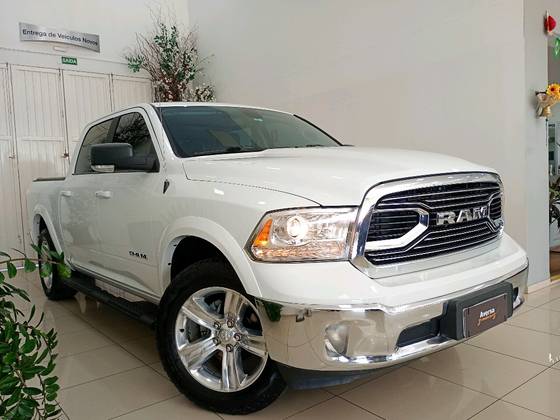 RAM CLASSIC 5.7 V8 GASOLINA LARAMIE CD 4X4 AUTOMÁTICO