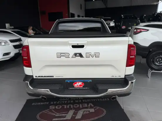 RAM-RAMPAGE-2.0 HURRICANE 4 TURBO GASOLINA LARAMIE 4X4 AUTOMÁTICO RAM-RAMPAGE-2024