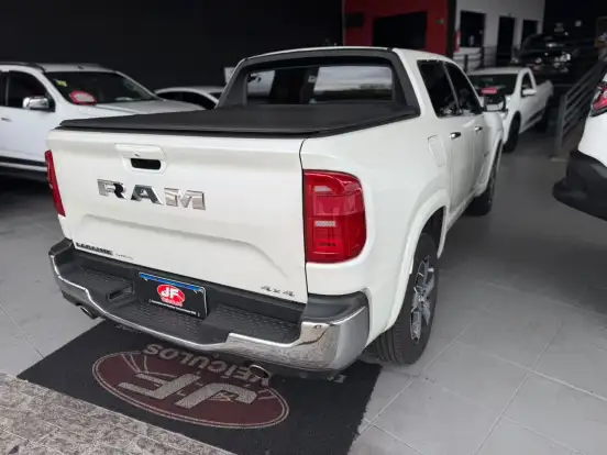 RAM-RAMPAGE-2.0 HURRICANE 4 TURBO GASOLINA LARAMIE 4X4 AUTOMÁTICO RAM-RAMPAGE-2024