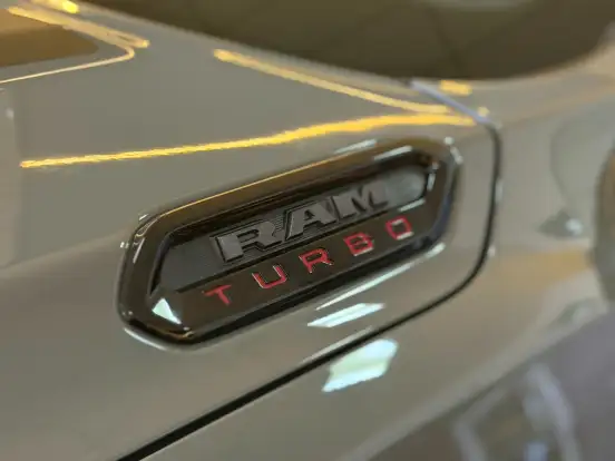 RAM-RAMPAGE-2.0 HURRICANE 4 TURBO GASOLINA R/T 4X4 AUTOMÁTICO RAM-RAMPAGE-2023