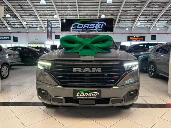 RAM RAMPAGE 2.0 HURRICANE 4 TURBO GASOLINA R/T 4X4 AUTOMÁTICO