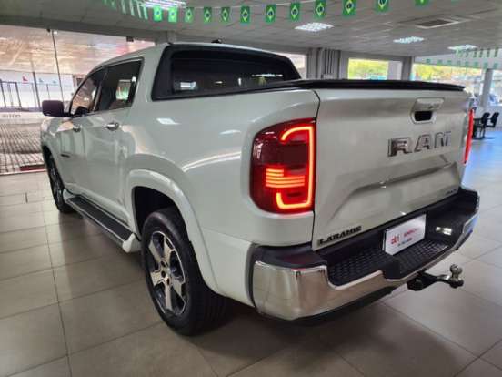 RAM-RAMPAGE-2.0 TURBO DIESEL LARAMIE 4X4 AUTOMÁTICO RAM-RAMPAGE-2024