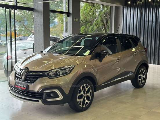 RENAULT-CAPTUR-2023