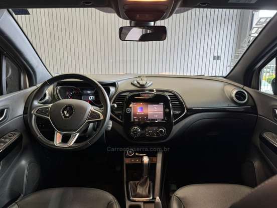 RENAULT-CAPTUR-2023