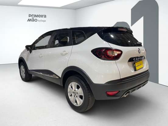 RENAULT-CAPTUR-2019