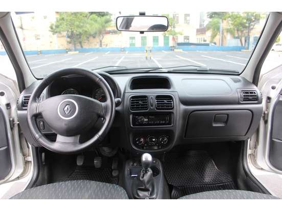 RENAULT-CLIO-2016