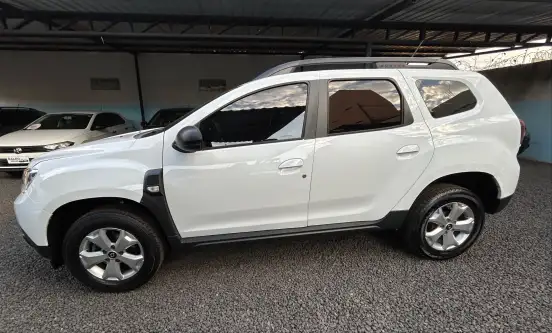 RENAULT-DUSTER-2023