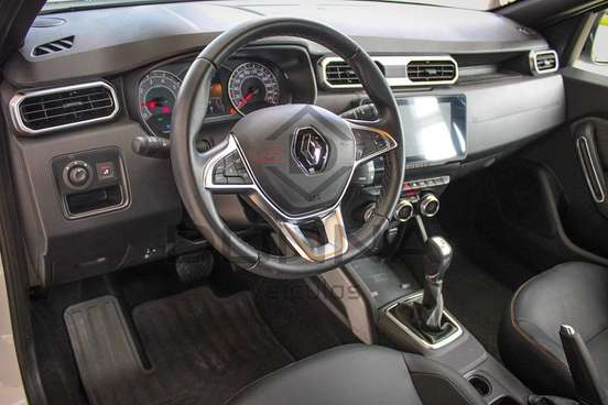 RENAULT-DUSTER-2025