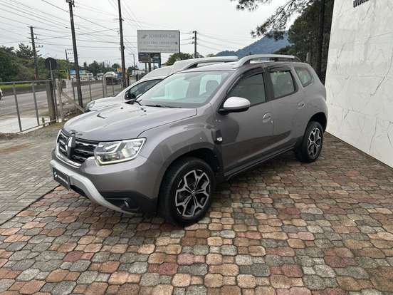 RENAULT-DUSTER-2021