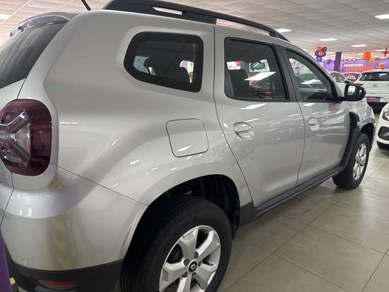 RENAULT-DUSTER-2024