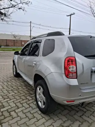 RENAULT-DUSTER-2014