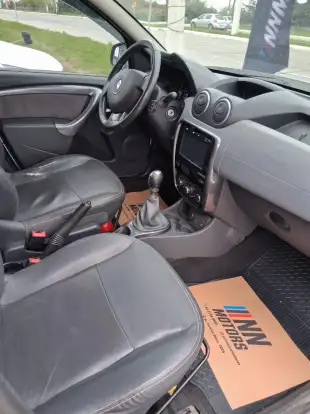 RENAULT-DUSTER-2014