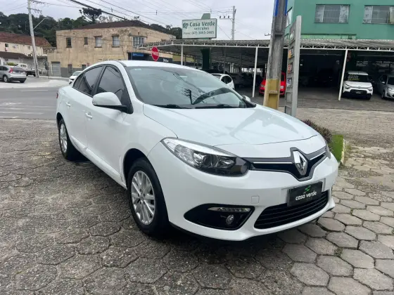 RENAULT FLUENCE 2.0 DYNAMIQUE 16V FLEX 4P AUTOMÁTICO