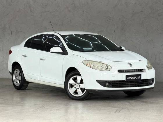 RENAULT FLUENCE 2.0 DYNAMIQUE 16V FLEX 4P AUTOMÁTICO