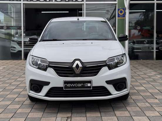 RENAULT-LOGAN-2024