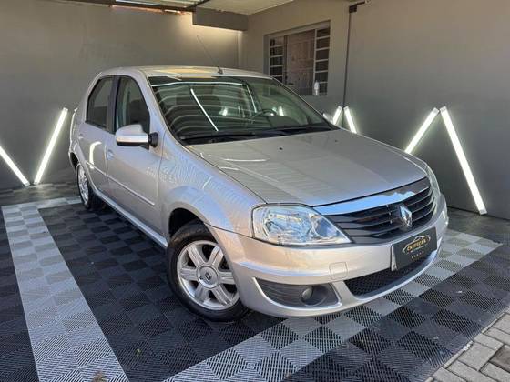 RENAULT LOGAN 1.6 EXPRESSION 16V FLEX 4P AUTOMÁTICO