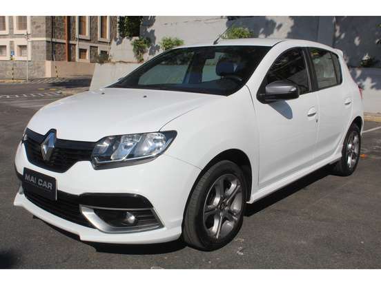RENAULT-SANDERO-2019