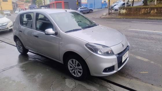 RENAULT SANDERO 1.0 EXPRESSION 16V FLEX 4P MANUAL