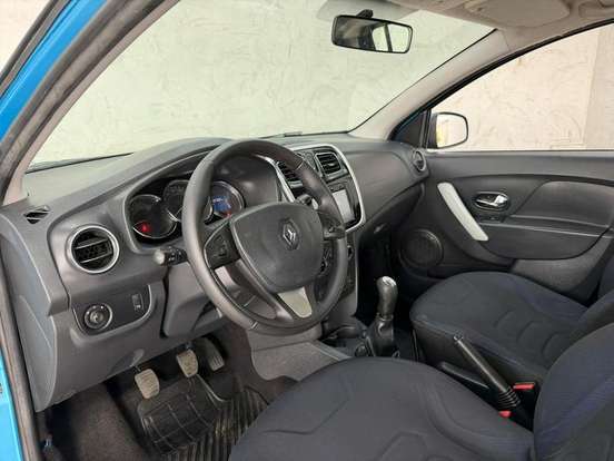 RENAULT-SANDERO-2014