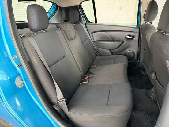 RENAULT-SANDERO-1.6 EXPRESSION 8V FLEX 4P MANUAL RENAULT-SANDERO-2014
