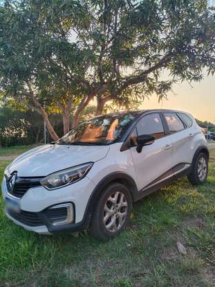 RENAULT-CAPTUR-2017