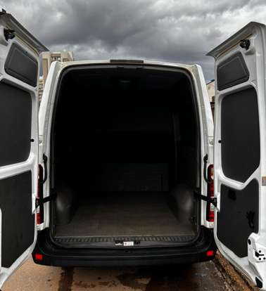 RENAULT-MASTER-2021