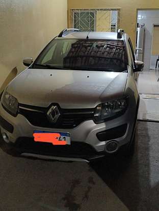 RENAULT-SANDERO-2017