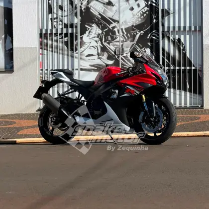 SUZUKI GSX-R750 