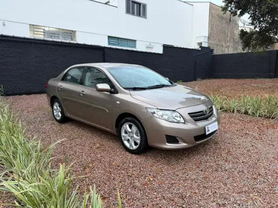 TOYOTA COROLLA 1.8 GLI 16V FLEX 4P AUTOMÁTICO