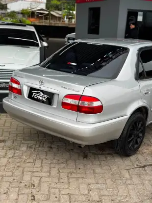 TOYOTA-COROLLA-2002