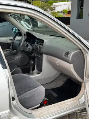 TOYOTA-COROLLA-2002
