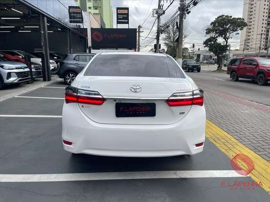 TOYOTA-COROLLA-1.8 GLI 16V FLEX 4P AUTOMÁTICO TOYOTA-COROLLA-2018