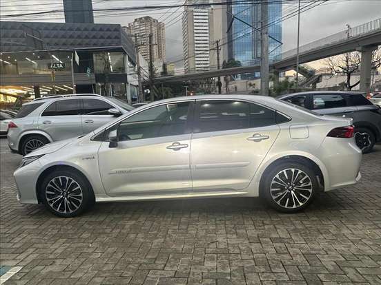 TOYOTA-COROLLA-2019
