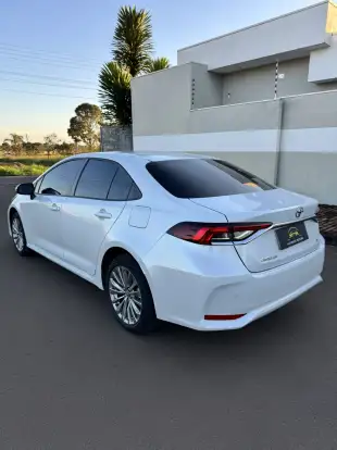 TOYOTA-COROLLA-2024