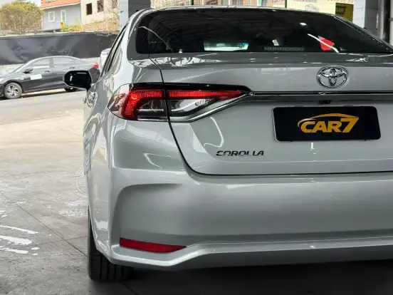 TOYOTA-COROLLA-2021