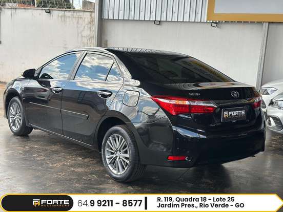 TOYOTA-COROLLA-2015
