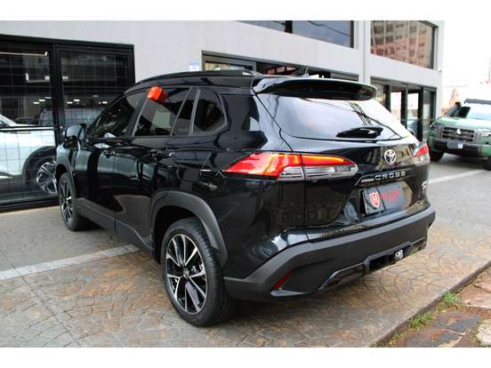 TOYOTA-COROLLA CROSS-2024