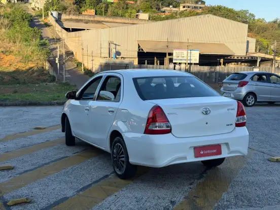 TOYOTA-ETIOS-1.3 X 16V FLEX 4P MANUAL TOYOTA-ETIOS-2018