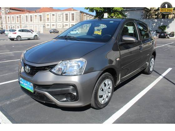 TOYOTA ETIOS 1.3 X 16V FLEX 4P MANUAL