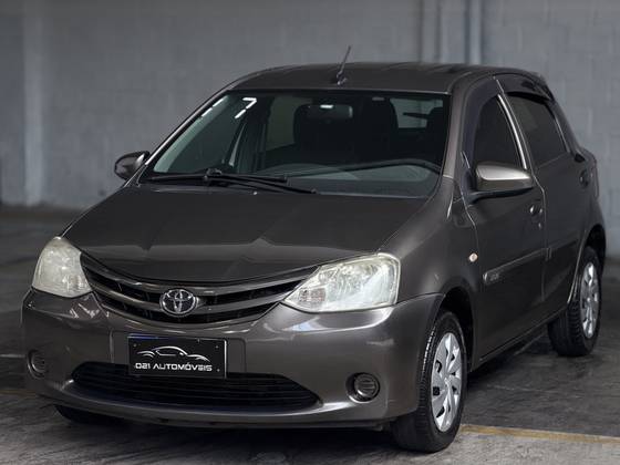 TOYOTA ETIOS 1.3 X 16V FLEX 4P MANUAL