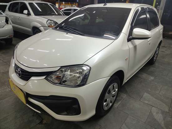 TOYOTA-ETIOS-2018
