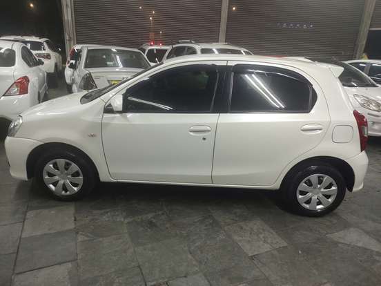 TOYOTA-ETIOS-1.3 X 16V FLEX 4P MANUAL TOYOTA-ETIOS-2018