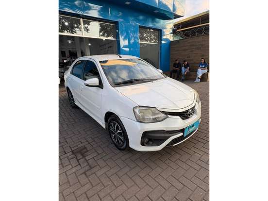 TOYOTA-ETIOS-1.5 PLATINUM SEDAN 16V FLEX 4P AUTOMÁTICO TOYOTA-ETIOS-2016