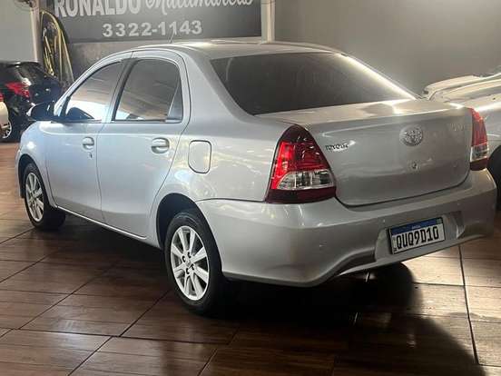 TOYOTA-ETIOS-1.5 X PLUS SEDAN 16V FLEX 4P AUTOMÁTICO TOYOTA-ETIOS-2019