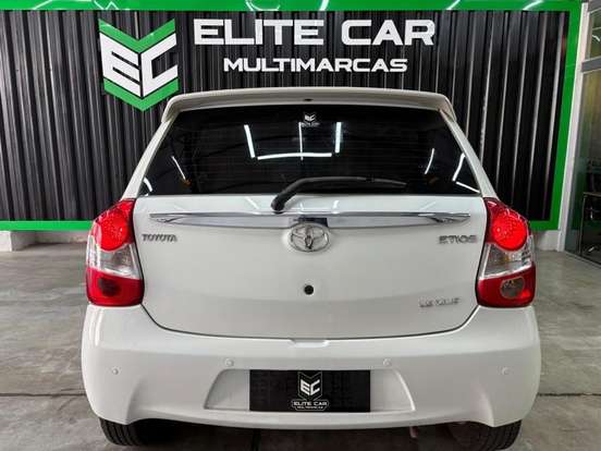 TOYOTA-ETIOS-1.5 XLS 16V FLEX 4P MANUAL TOYOTA-ETIOS-2015